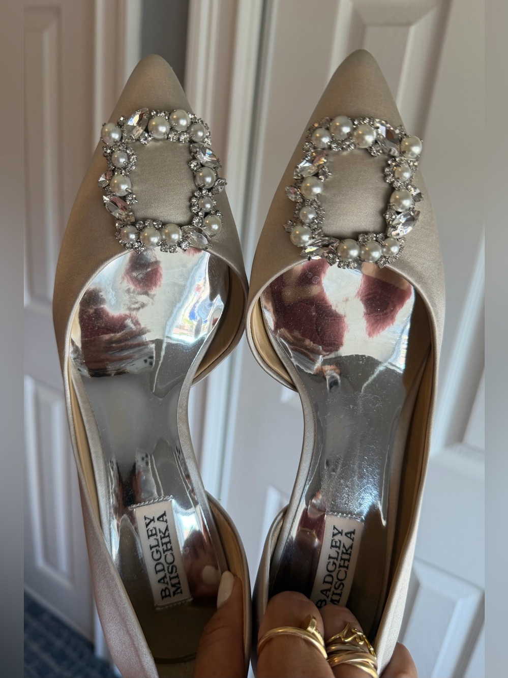 Badgley Mischka Ivory Heels With Crystal
Fabia Pump Women’s Size: 7.5 - Picture 6 of 10